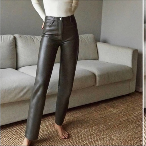 Aritzia Wilfred The Melina Vegan Leather Pant in Dark Olive Womens Size 6